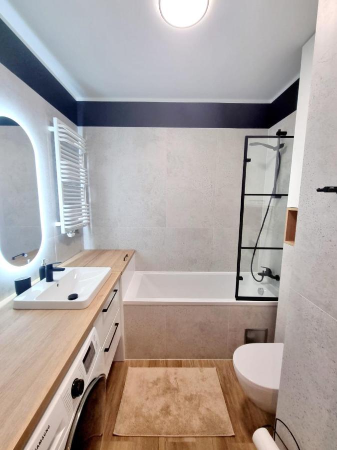 Doki Living Apartament 55 Гданськ Екстер'єр фото