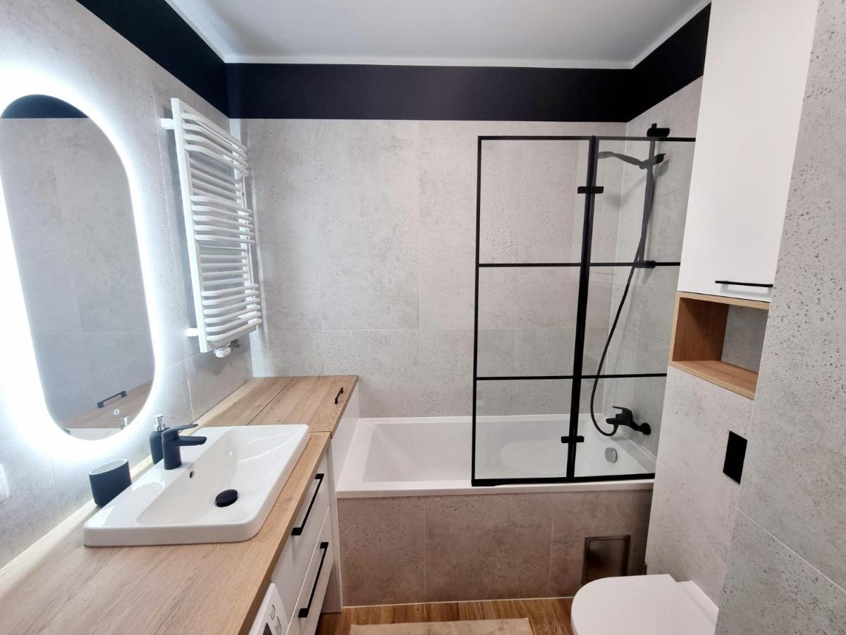 Doki Living Apartament 55 Гданськ Екстер'єр фото